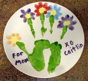 Painted for Mom flower plate at Claytopia Erie PA